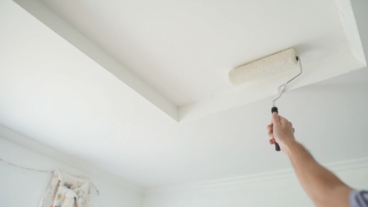 czym gruntować sufit przed malowaniem