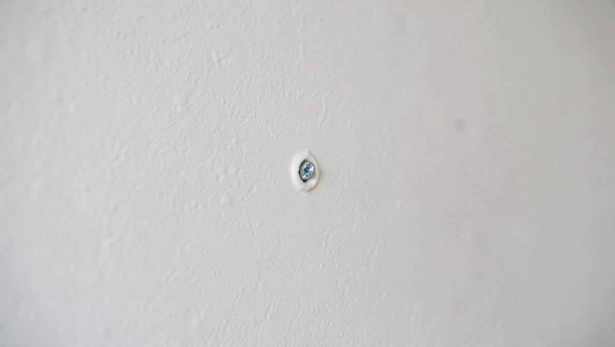 czym szpachlować wkręty w gk