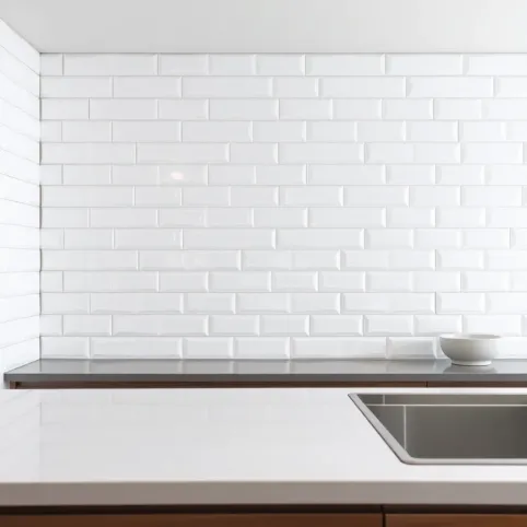 Białe płytki ścienne do kuchni