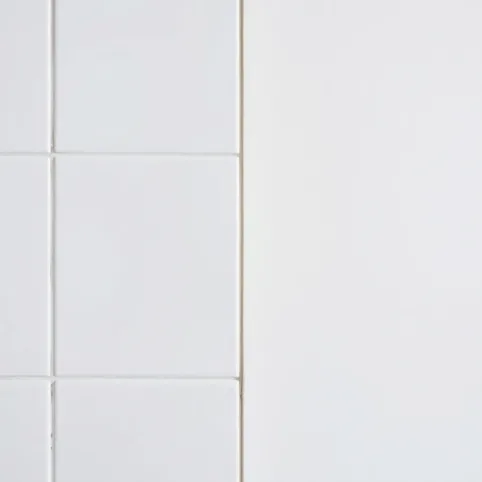 Czy można położyć gładź na płytki