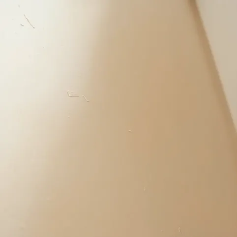 Czy pomalowaną ścianę trzeba gruntować przed malowaniem