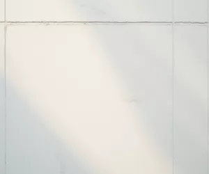 Czy tynk cementowo wapienny trzeba gruntować