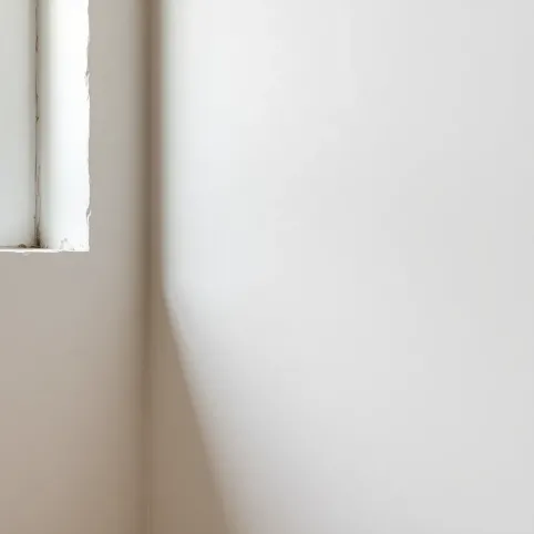 Czy tynk gipsowy trzeba zacierać