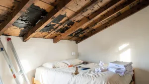 czy wymiana dachu wymaga pozwolenia na budowę