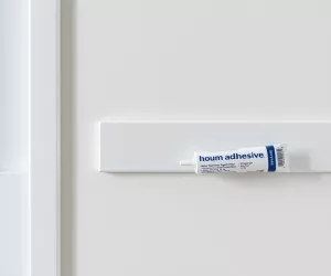 Czym przykleić listwę plastikową do ściany