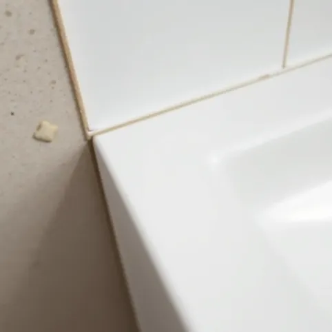 Czym uszczelnić szparę między ścianą a brodzikiem