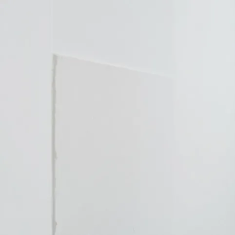 Czym wyrównać ściany w łazience pod płytki