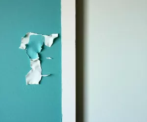 Farbą na farbę czy gruntować
