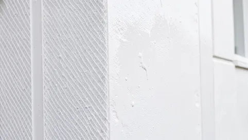 Gruntowanie elewacji po ociepleniu