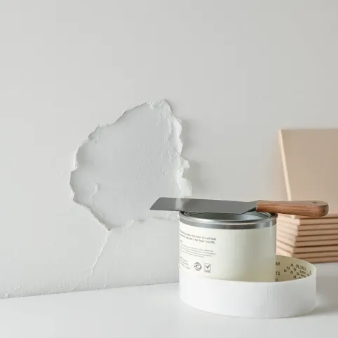 Jak naprawić oderwaną farbę