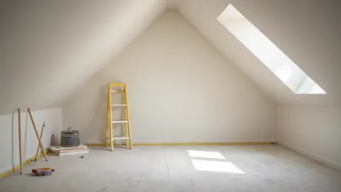 jak obliczyć powierzchnię ścian ze skosami