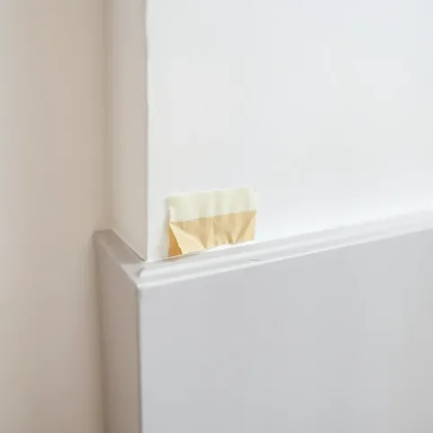 Jak oderwać taśmę po malowaniu