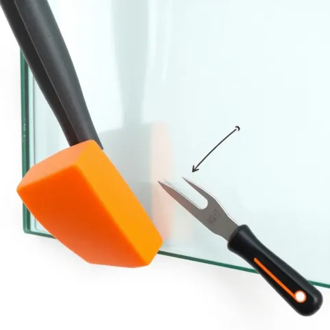 Jak odkleić szkło hartowane ze ściany