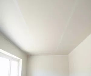 Jak szpachlować sufit z płyt