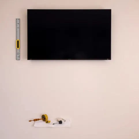 Jak zamontować telewizor na ścianie