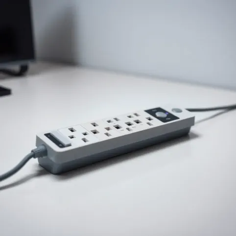 Jaka listwa antyprzepięciowa