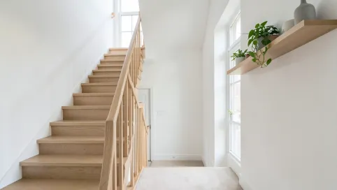 klatka schodowa styl skandynawski