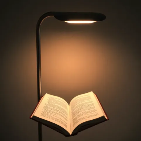 Lampa podłogowa do czytania