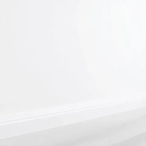 Listwy zlicowane ze ścianą