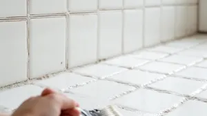 malowanie kafelków łazienkowych