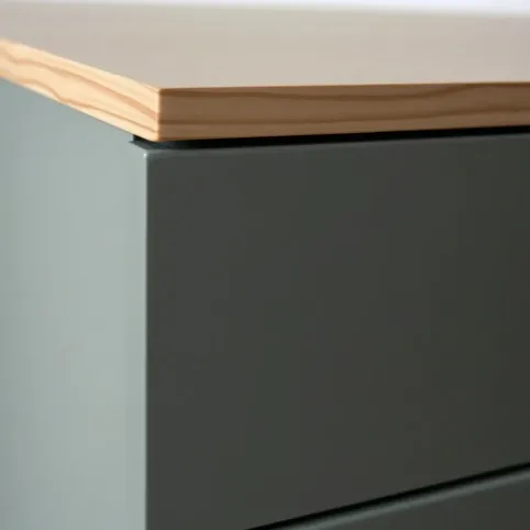 malowanie mebli z okleiny