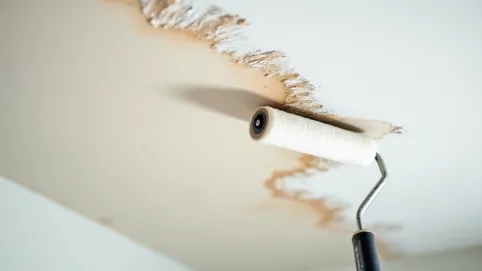 malowanie sufitu po zalaniu