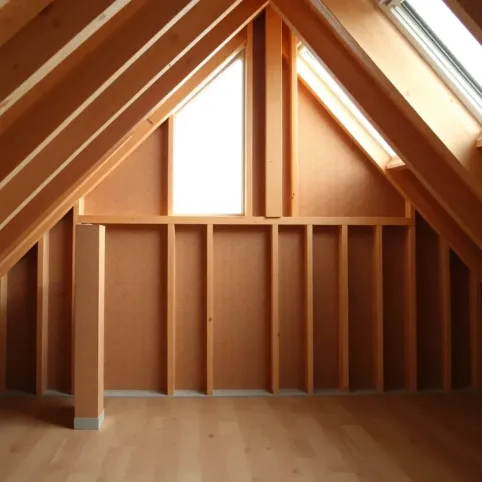 Najpierw skos czy ścianka kolankowa