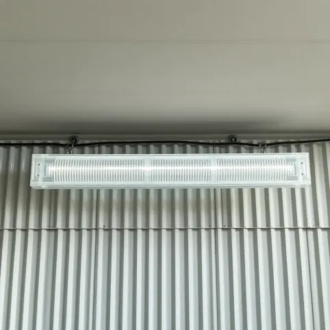 Naświetla ścienne z poliwęglanu