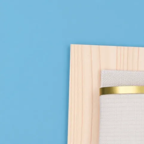 Niebieski kolor ścian z czym łączyć