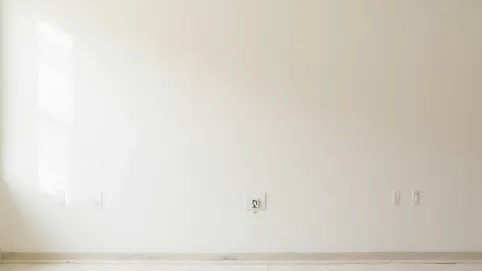 Przygotowanie ścian do malowania po gładzi