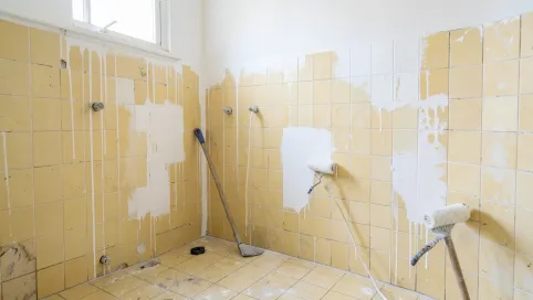 remont łazienki malowanie płytek