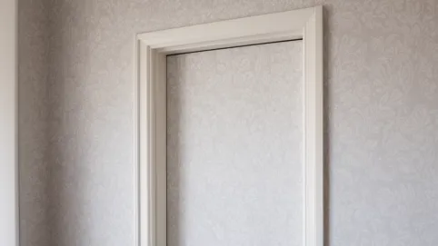 Tapetowanie drzwi ukrytych