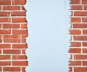 Tynkowanie ścian zewnętrznych z cegły