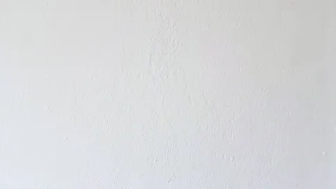 Uni grunt przed tapetowaniem