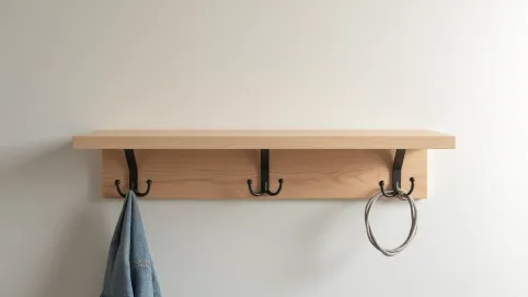 Wieszak ścienny z półką 50 cm