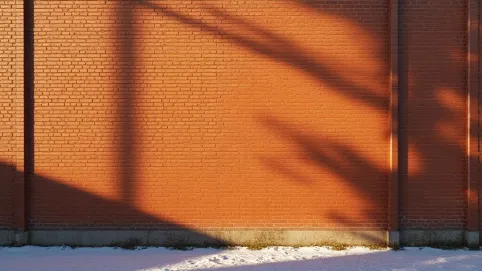 Współczynnik przenikania ciepła dla ściany z cegły pełnej