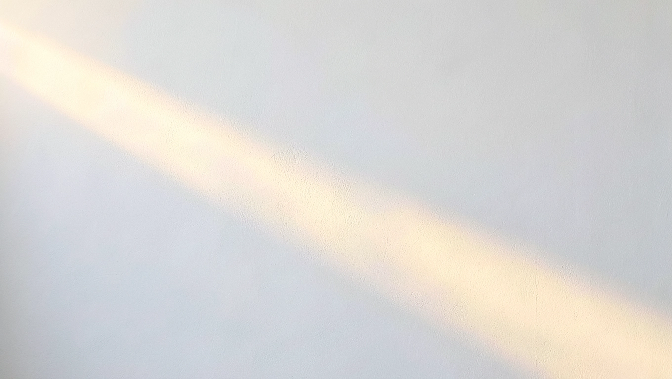 Najczęstsze pytania o farby sufitowe